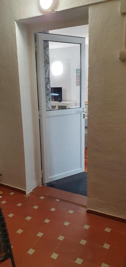 Comfortable One Bedroom Apartment フエンヒロラ エクステリア 写真