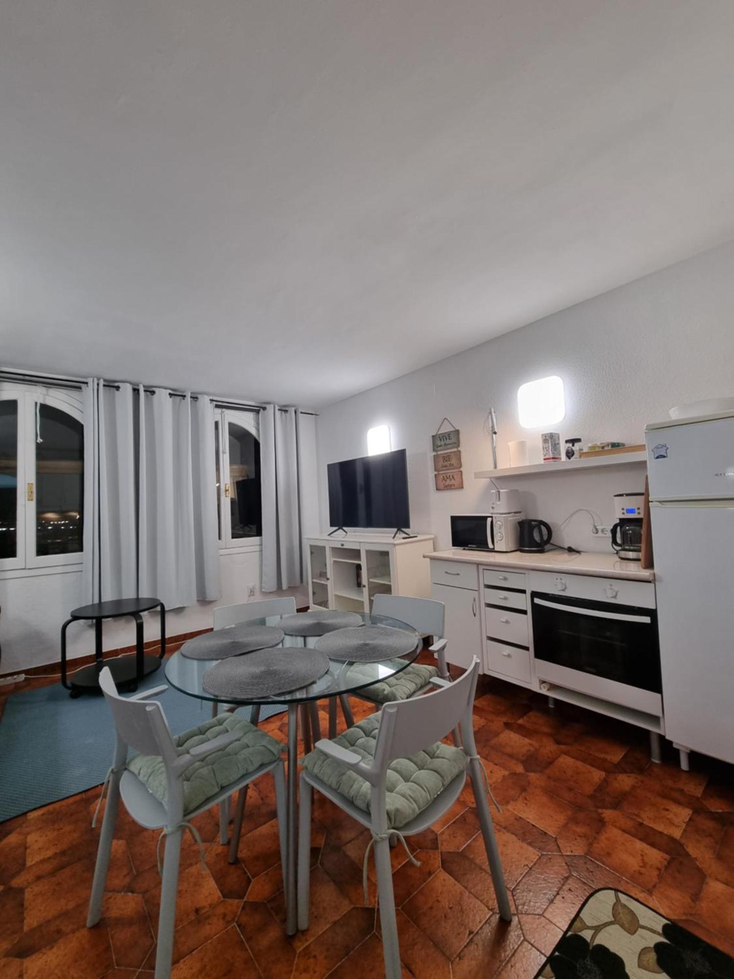 Comfortable One Bedroom Apartment フエンヒロラ エクステリア 写真